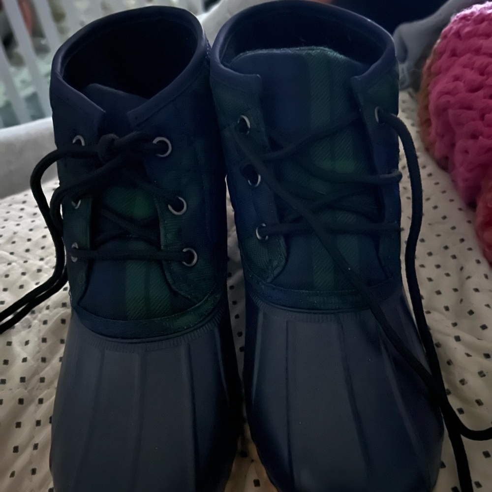 St. John's Bay Quilted Duck Boots - Navy and Green - Picture 2 of 3